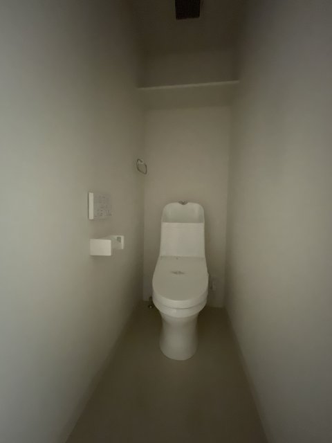 トイレ　別号室の写真です