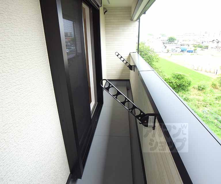 バルコニー　南向きバルコニー。
