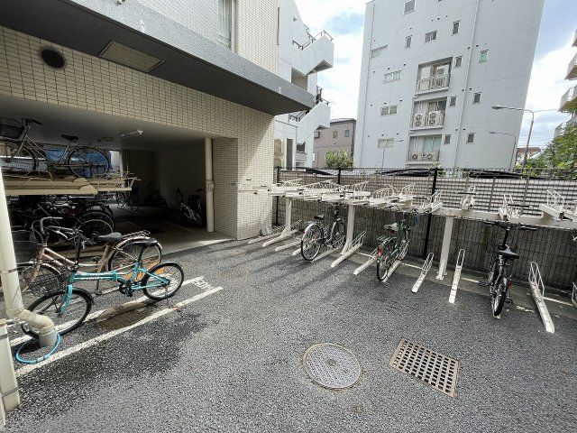 ライブコート草加の外観写真