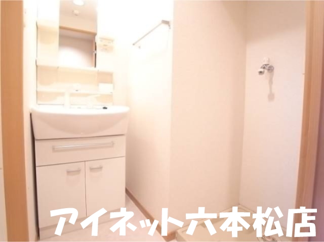 洗面設備　朝の身支度はここから。