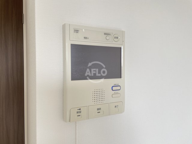セキュリティ　スプランディッド大阪WEST　モニターホン