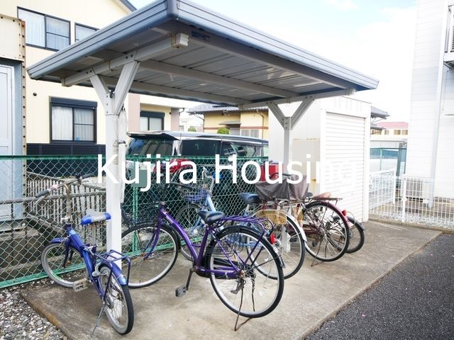 その他共有部分　屋根付き駐輪場です★