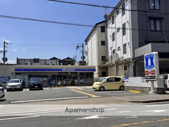 コンビニ　ローソン（コンビニ）まで671m
