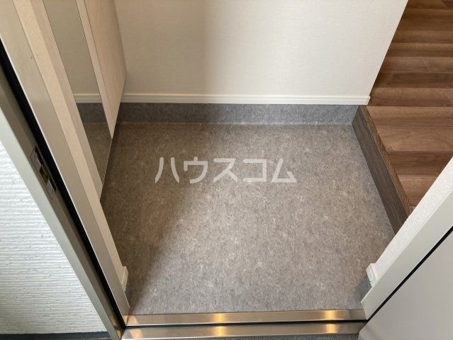 メゾン・ゲンの玄関写真