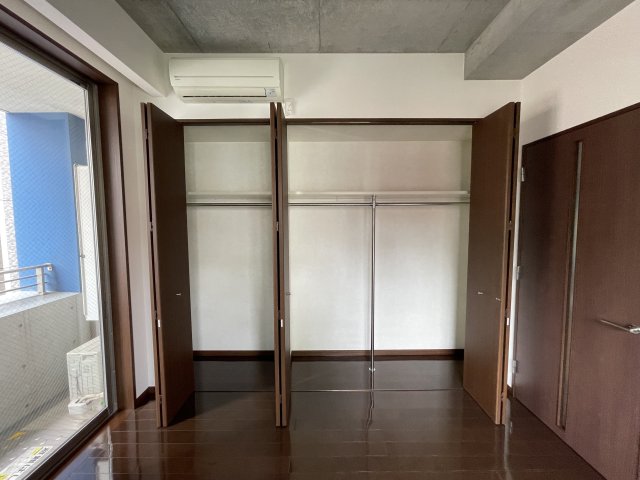 収納　※同タイプ別室参考写真です。