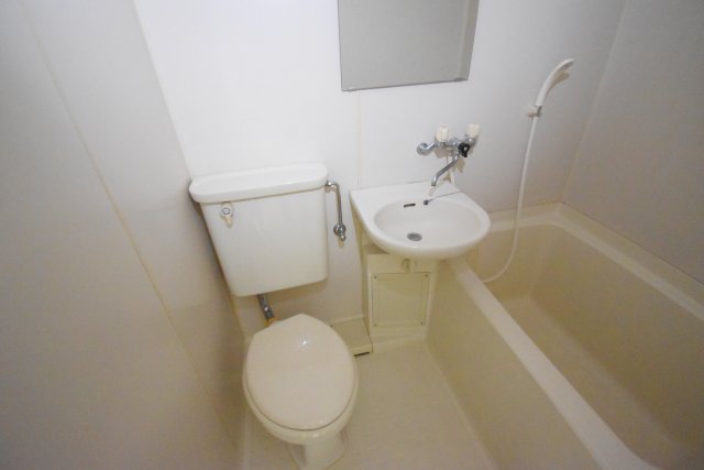 バス・シャワールーム　別部屋参考写真、現況優先になります。
