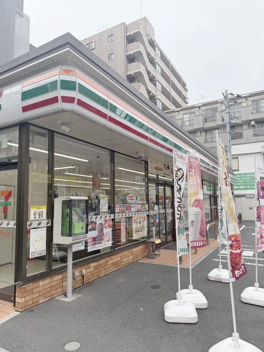 コンビニ　セブンイレブン草加氷川店（コンビニ）まで120m