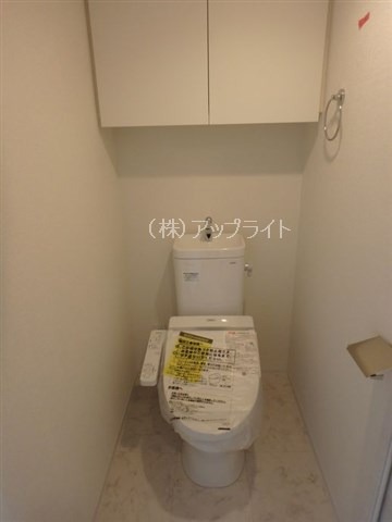 トイレ　温水洗浄便座