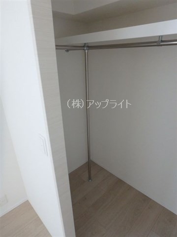収納　ウォークインクローゼット