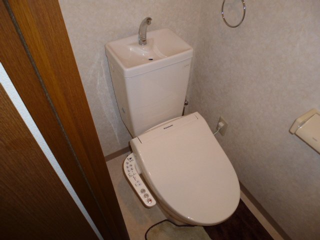 トイレ　ウォシュレット