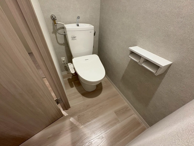 トイレ　シャワートイレになっているので快適です！
