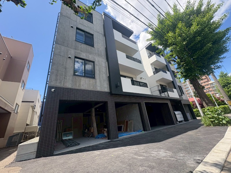 建物外観　札幌市中央区北９条「Ｔｅｒｒａｃｅ　Ｓｏｅｎ」