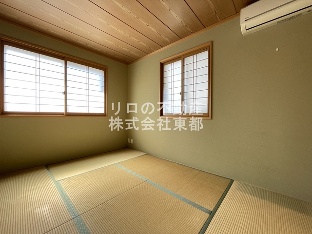 その他部屋・スペース　２面採光なので、明るく風通しのよい過ごしやすいお部屋です♪