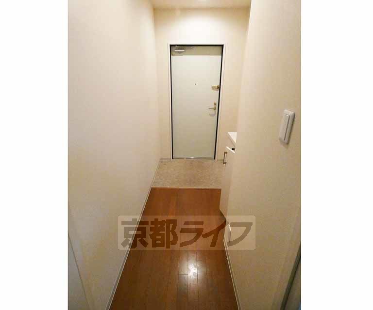その他部屋・スペース　綺麗な廊下。