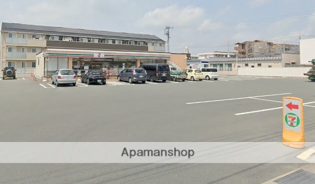コンビニ　セブンイレブン（コンビニ）まで644m