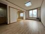 居室・リビング　広くてキレイなお部屋が広がっていて、充実した生活が送れそう。