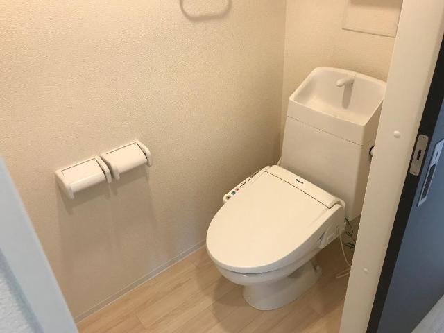 トイレ　シャワー付トイレ