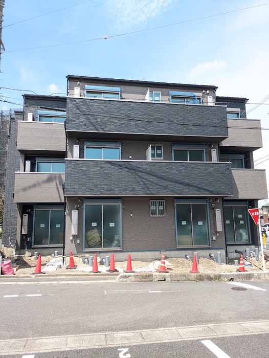 建物外観　建築中