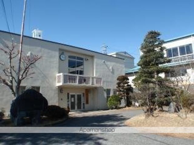 中学校　丸ノ内中学校（中学校）まで924m