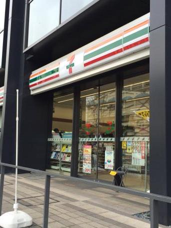 コンビニ　セブンイレブン 豊洲3丁目店（コンビニ）まで396m