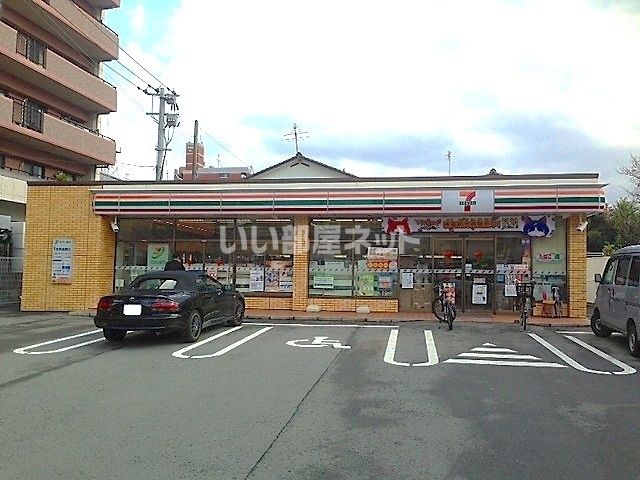 コンビニ　セブンイレブン坪井３丁目店（コンビニ）まで442m