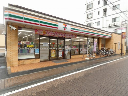 コンビニ　セブンイレブン（コンビニ）まで375m