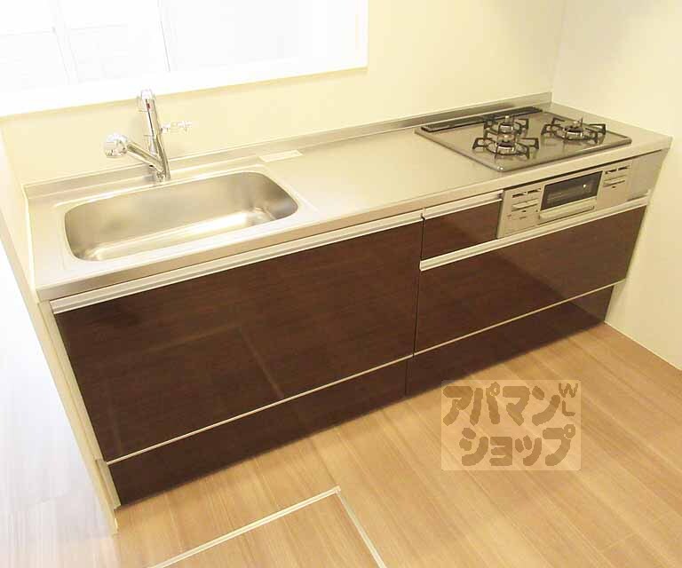 キッチン　使い勝手の良いシステムキッチン・