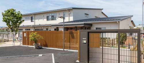 幼稚園・保育園　認定こども園高屋保育学園（幼稚園・保育園）まで857m