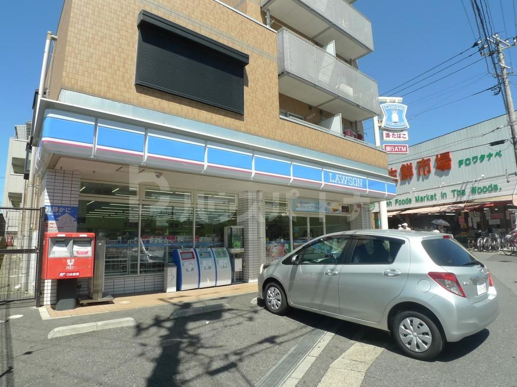 コンビニ　ローソン 柏増尾駅前店（コンビニ）まで700m