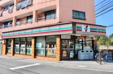 コンビニ　セブンイレブン 足立五反野駅前店（コンビニ）まで361m