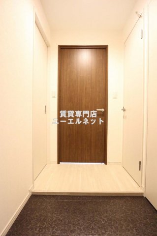 玄関　住まいの顔ともなる玄関
