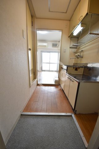 玄関　プラス九条　玄関