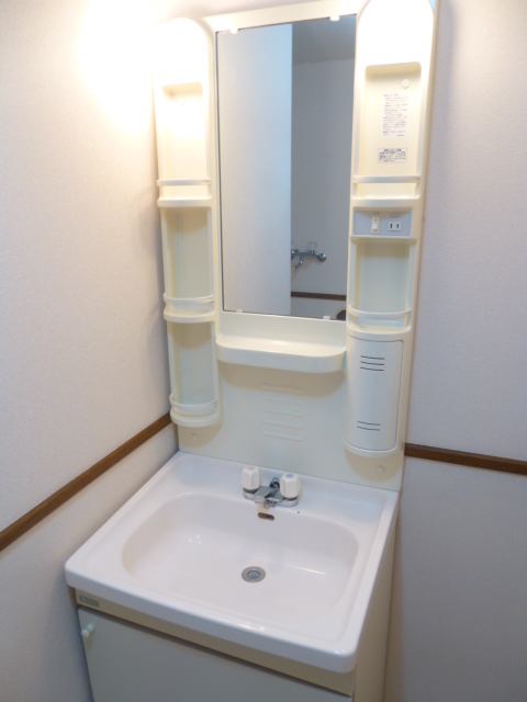 洗面設備　※別室参考写真　独立洗面台です。