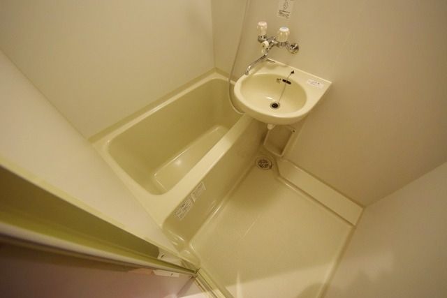 バス・シャワールーム　★バストイレ別のお部屋です★