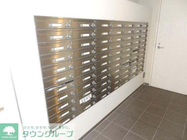 建物外観　★ダイヤルロック式のポストです★