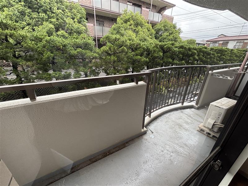 バルコニー　別部屋106号室の参考写真となります