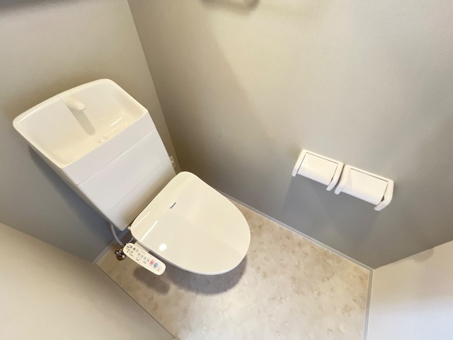トイレ　コンパクトで使いやすいトイレです