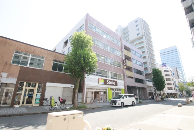 大学・短大　東京福祉大学名古屋キャンパス1号館（大学・短大）まで513m