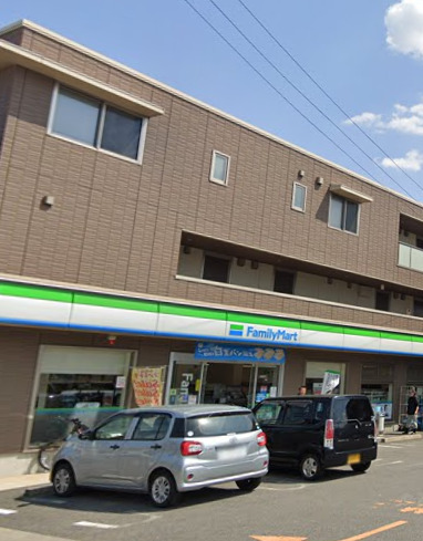 コンビニ　ファミリーマート 大江駅前店（コンビニ）まで621m
