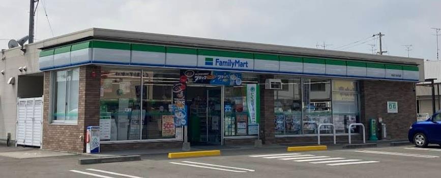 コンビニ　ファミリーマート今治たちばな店（コンビニ）まで374m