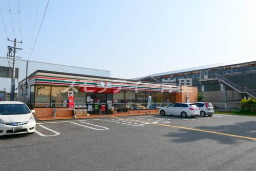 コンビニ　セブンイレブン 大阪北加賀屋5丁目店（コンビニ）まで539m