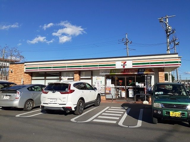 コンビニ　セブンイレブン（コンビニ）まで800m