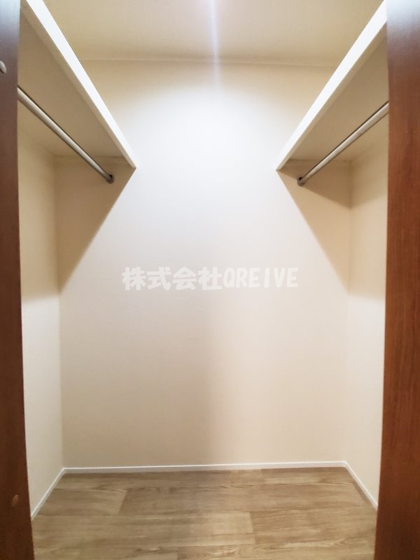 バルコニー　各居室、ウォークインクローゼット。