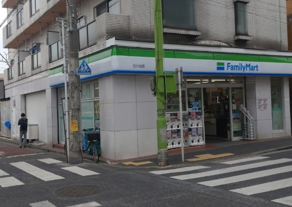 コンビニ　ファミリーマート 石川台店（コンビニ）まで175m