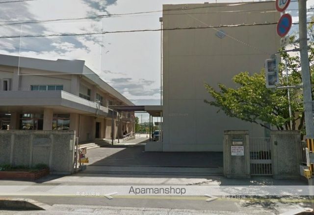 小学校　高松市立多肥小学校（小学校）まで1060m