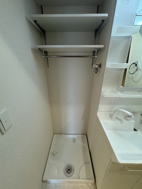 洗面設備　洗濯機置き場
