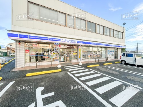 コンビニ　ローソン 鳥栖養父町店（コンビニ）まで637m