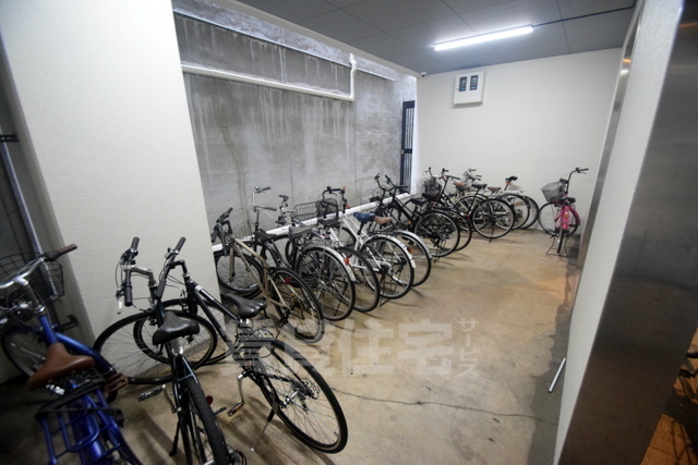 駐車場　駐輪場