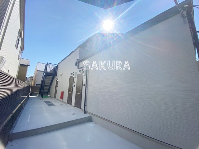 エントランス　お洒落な建物デザイン♪