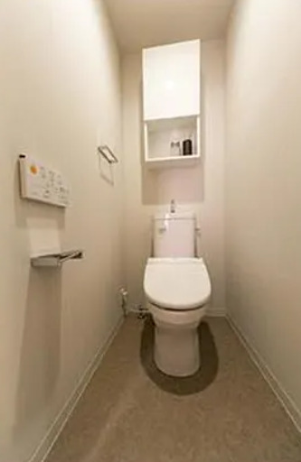 トイレ　※同タイプ部屋の写真です